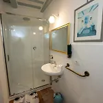 Pensión Riscossa 3*